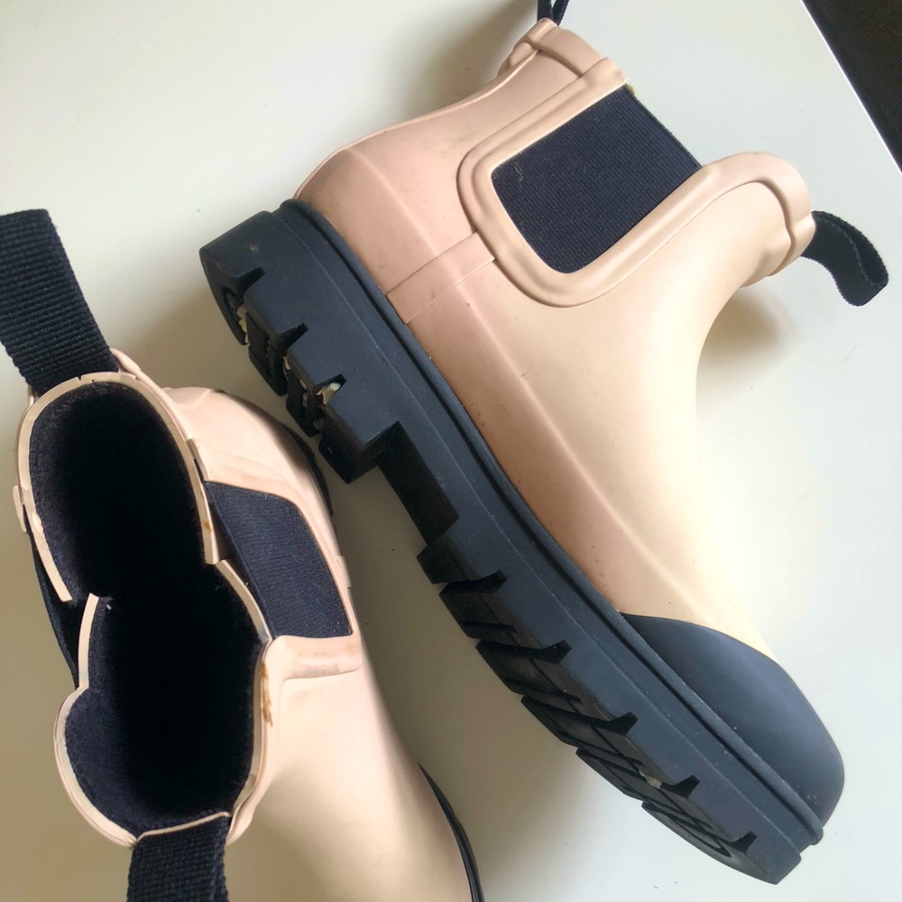 Everlane Rain boots